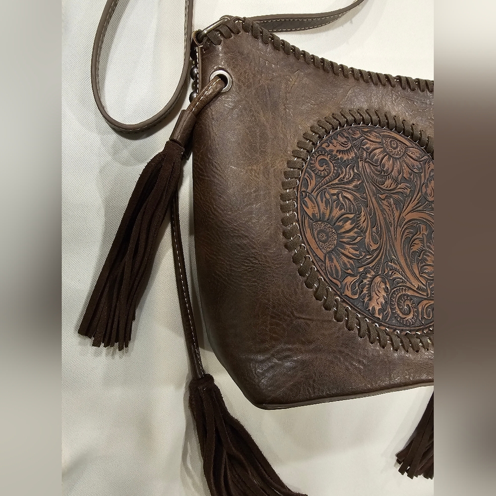 Montana West Tooled Pu Leather Floral Adjustable Crossbody Bag - Picture 3 of 16